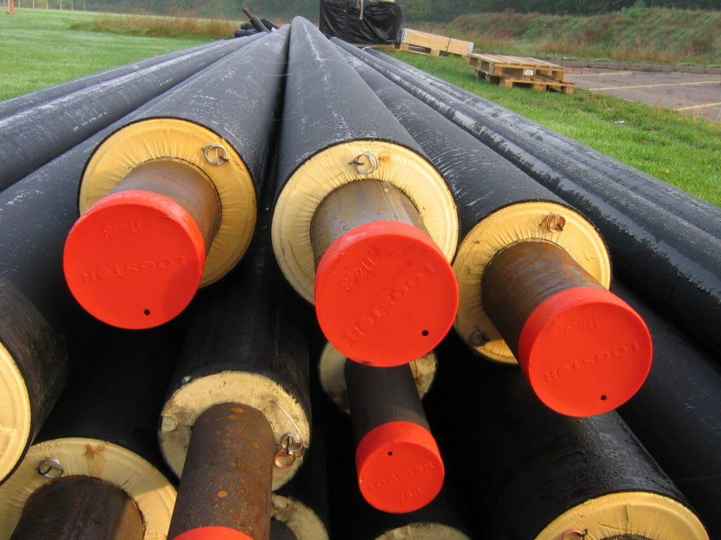 Pre-installation_insulated_underground_pipes_for_district_heating-1024x768